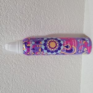 Amika Bust Your Brass Foam